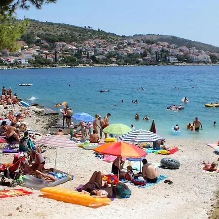 Apartamento With A Parking Space Mavarstica, Ciovo - 16215 Trogir