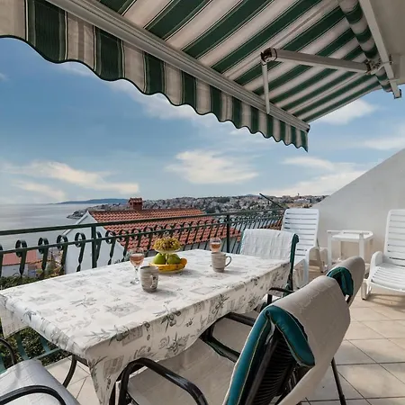 With A Parking Space Mavarstica, Ciovo - 16215 * 特罗吉尔