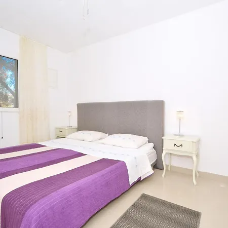 Apartment With A Parking Space Mavarstica, Ciovo - 16215 Trogir