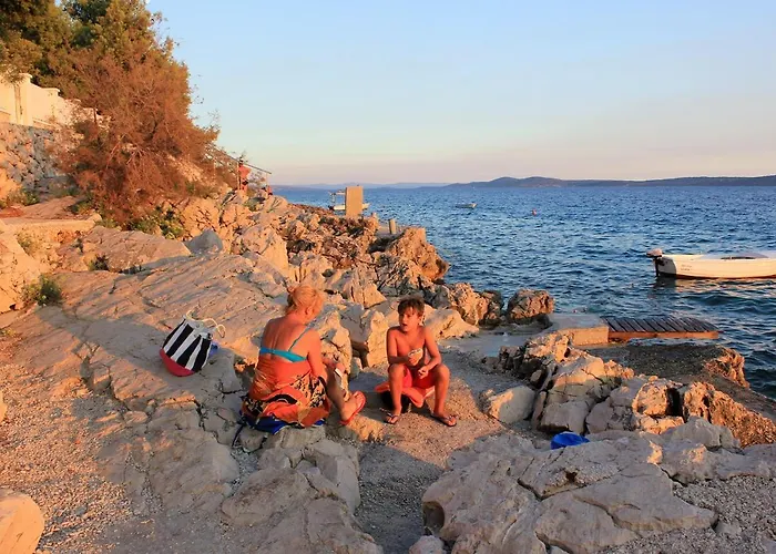 With A Parking Space Mavarstica, Ciovo - 16215 公寓 特罗吉尔