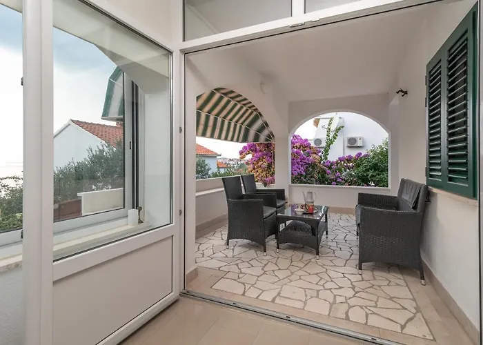 With A Parking Space Mavarstica, Ciovo - 16215 公寓